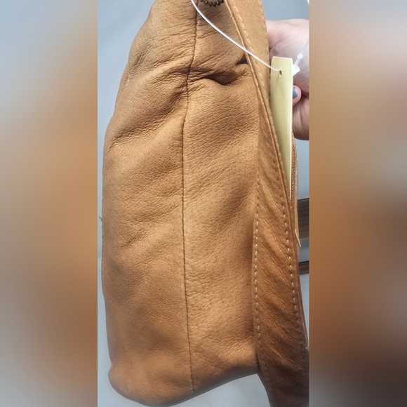 St. Johns Bay Leather Cognac Brown Feather Organizer Crossbody Shoulder Bag NWT - Picture 7 of 16